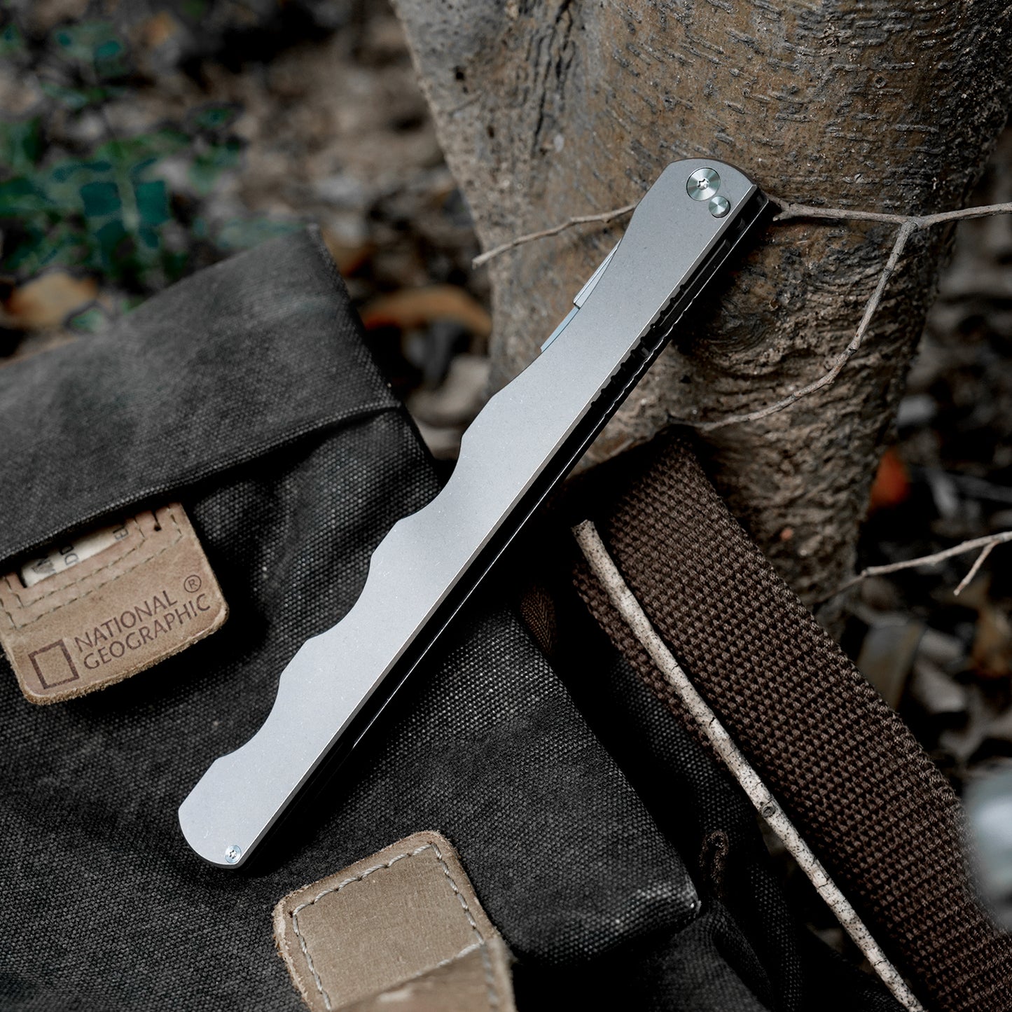 Titanium alloy folding saw, quick replacement saw blade outdoor survival tool, titanium alloy EDC carry sharp saw