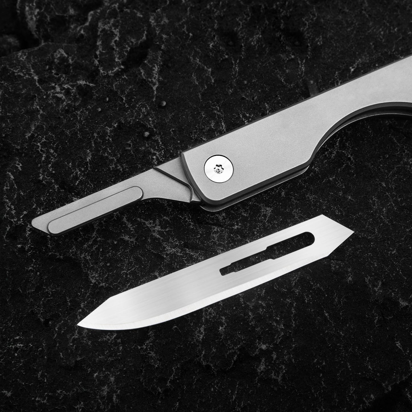 Titanium scalpel Mini folding knife Folding knife Long portable utility knife EDC Express Knife 60 blade