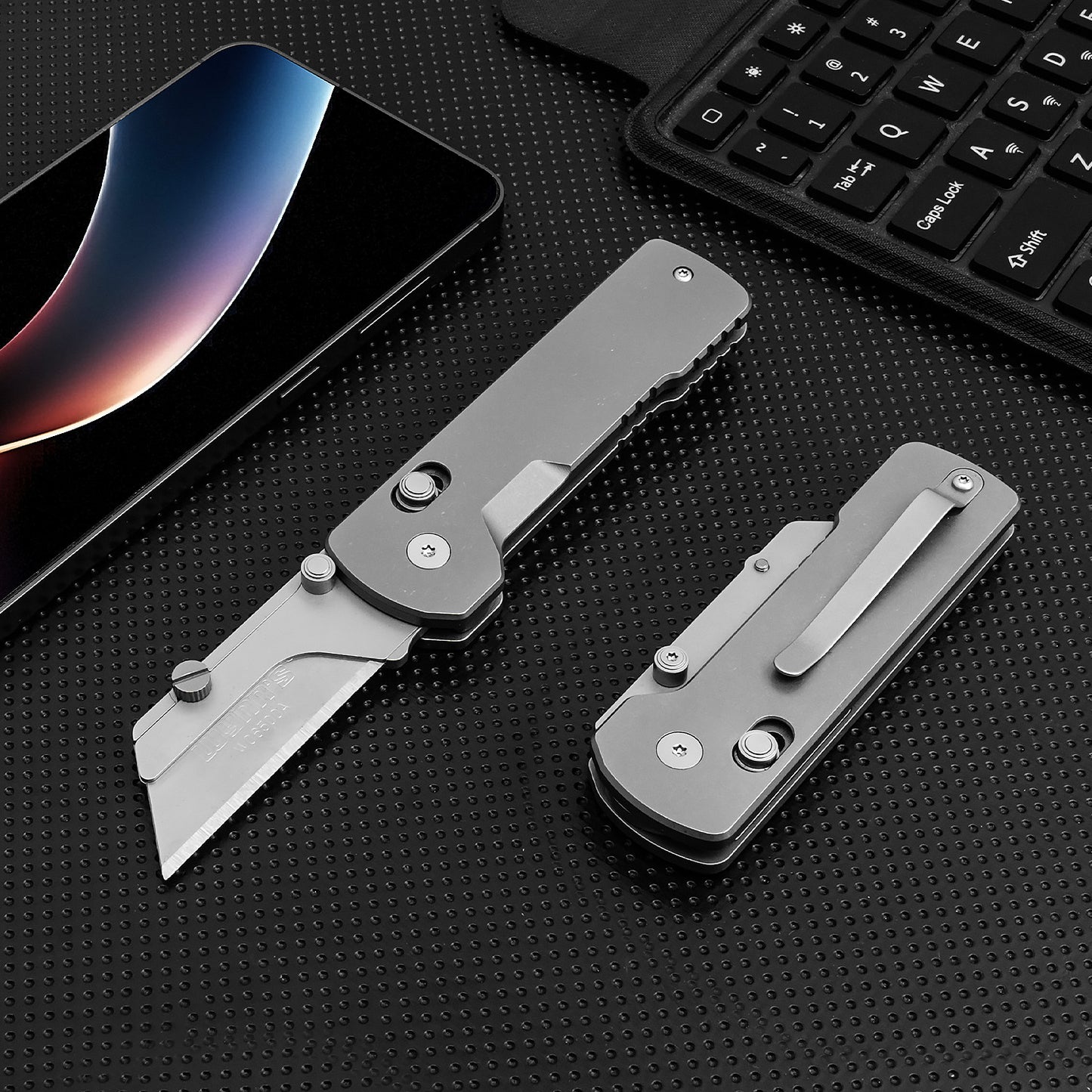 Titanium Folding Utility Knife, EDC Pocket Knife, Safety Lock Box Cutter with with 10PCS Razor Blades for Men Women
