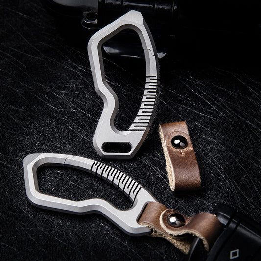 Titanium alloy simple keychain multifunctional car buckle waist hanging portable tool edc